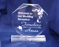 アクリル、レーザー彫刻、トロフィー